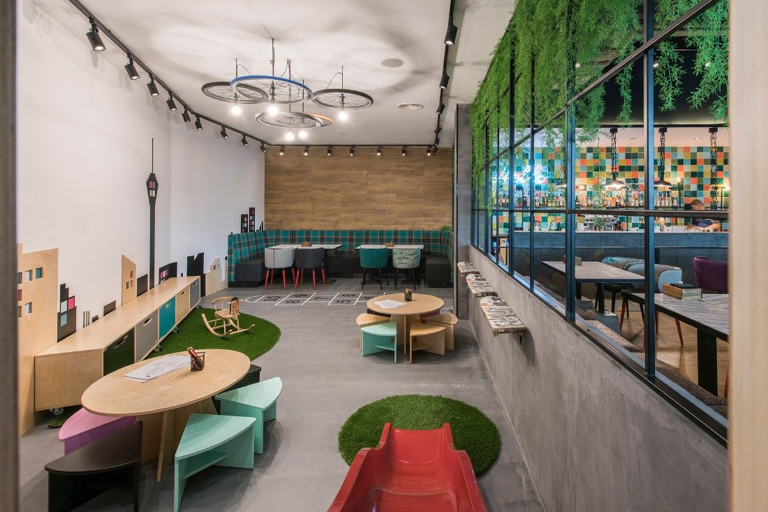 Charlie Pizza – custom furniture, photo 4 – Estubos Baldai