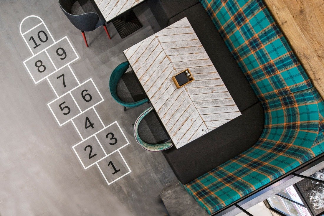 Charlie Pizza – custom furniture, photo 2 – Estubos Baldai