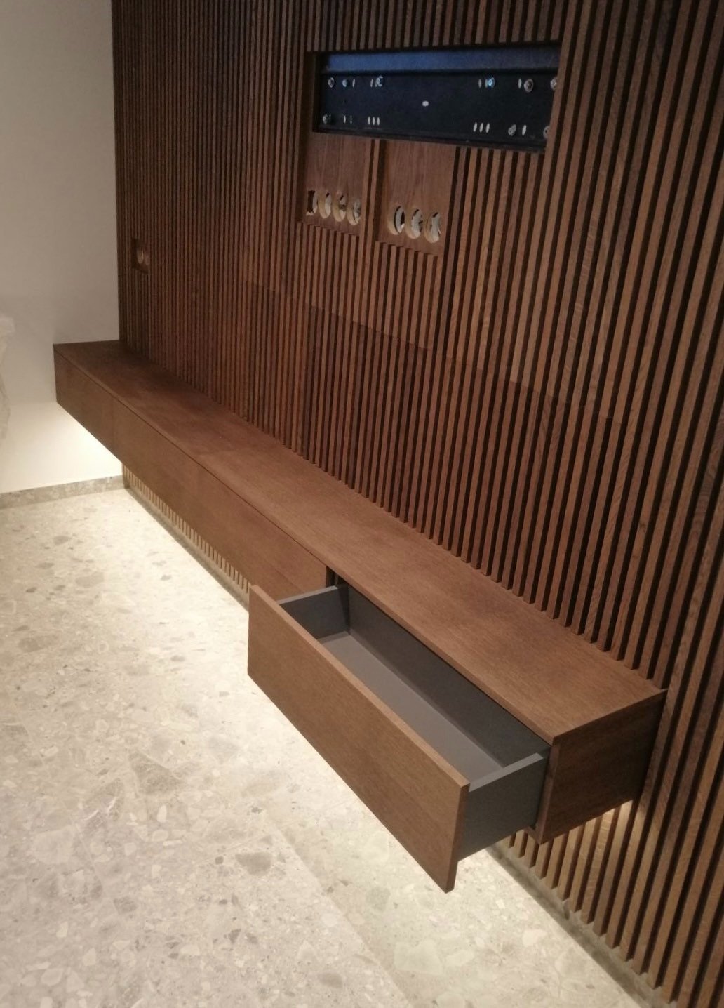 Vilnius Apartment – custom furniture, photo 5 – Estubos Baldai