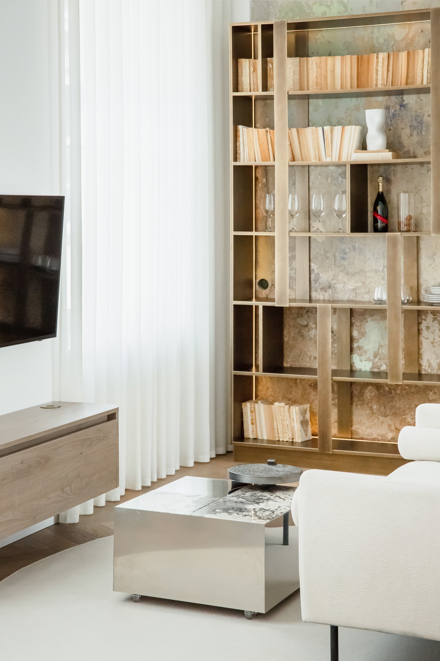 Šiaulių Apartment – custom furniture, photo 2 – Estubos Baldai